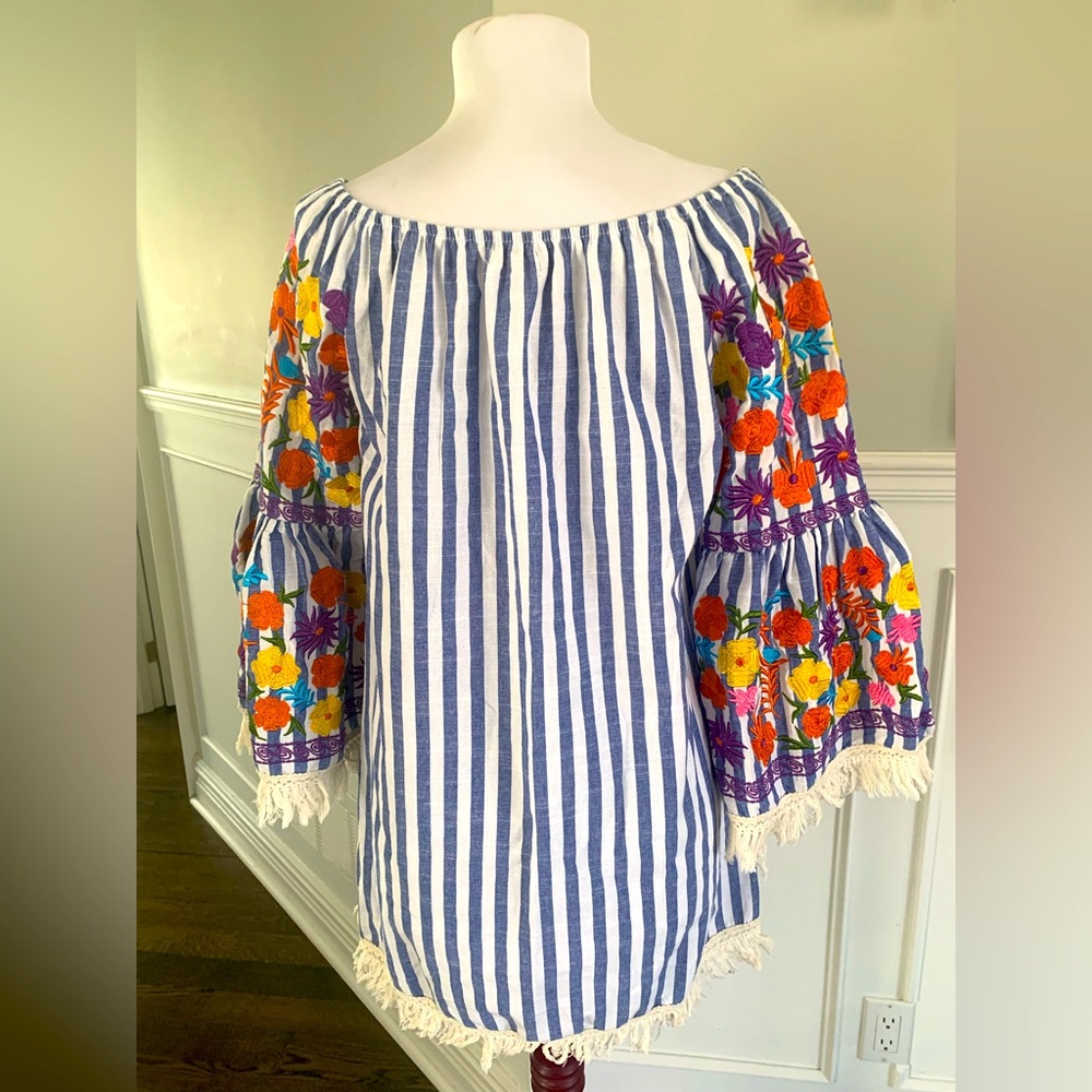 Velzera mini dress size S 😍